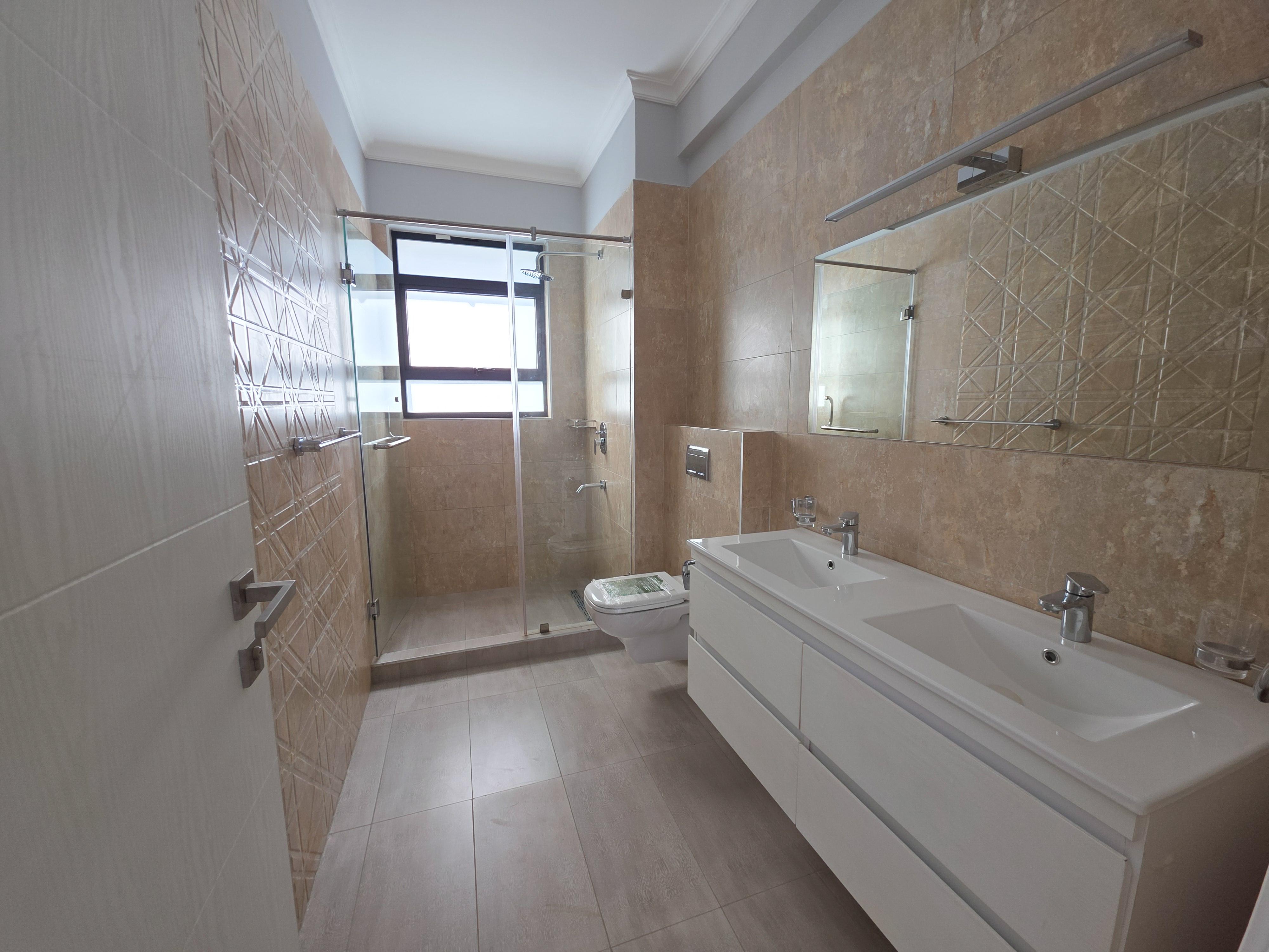 4 Bedroom townhouse Available for Sale in Fivestar Paradise, Runda