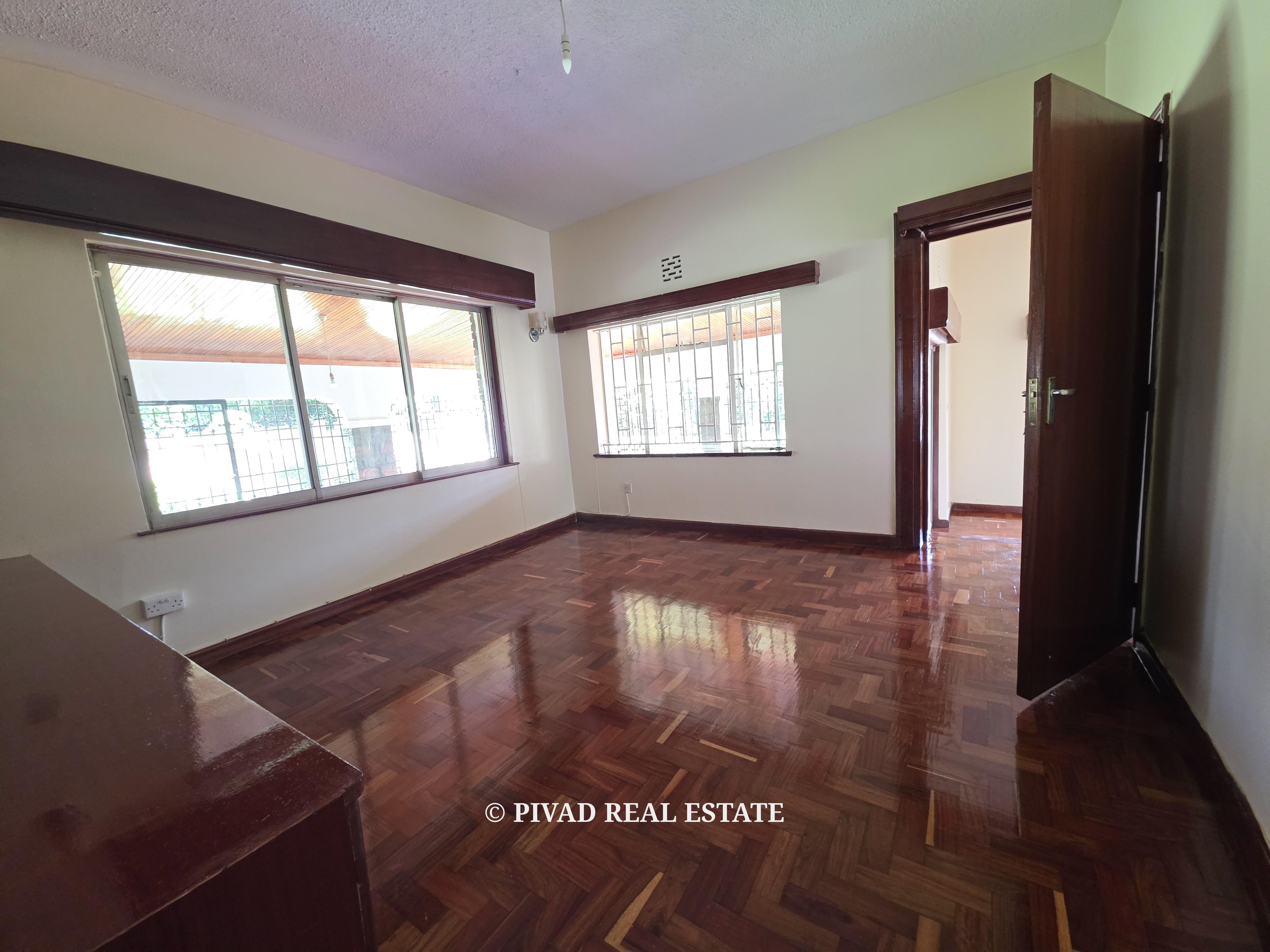 4 Bedroom House available for Rent at 450k in Rosslyn Estate