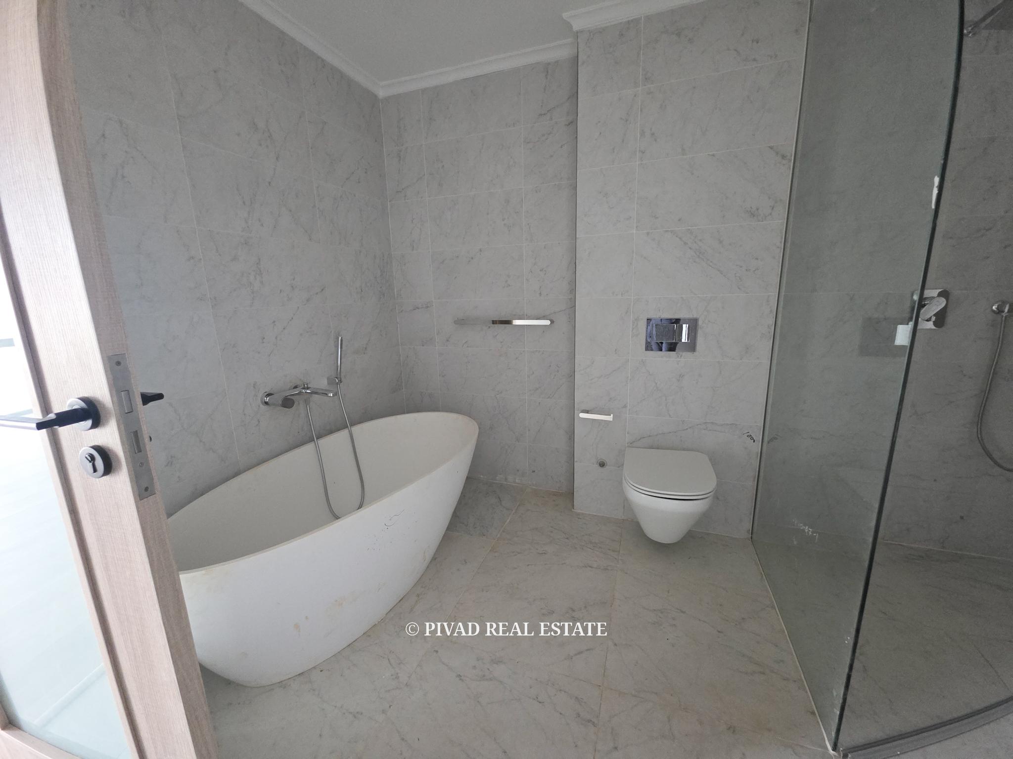 4 Bedroom Townhouse Available For Sale in Runda