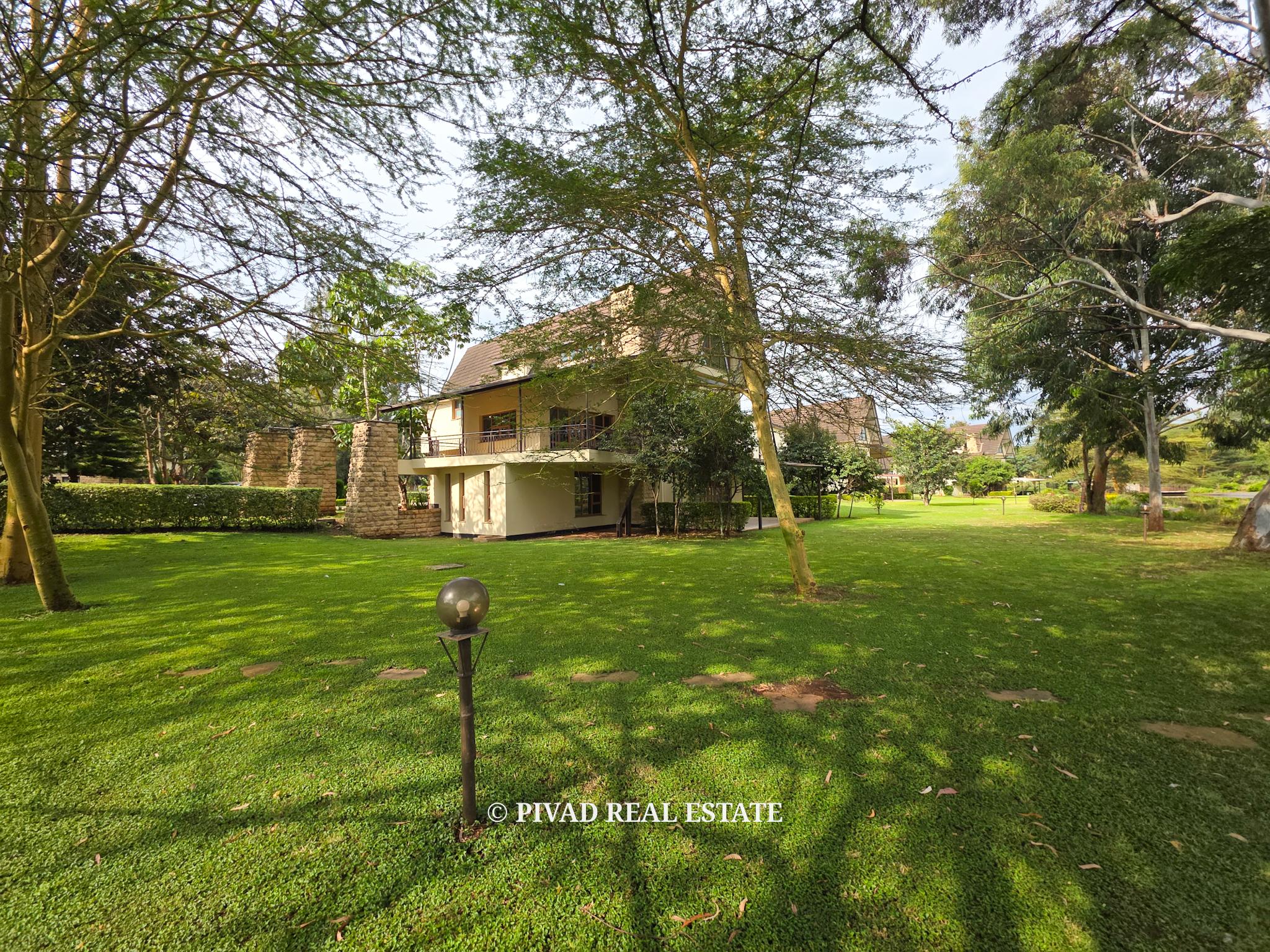 5 bedroom house Available for Sale in Karen