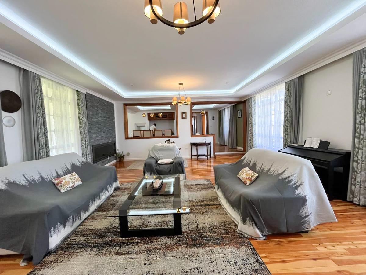 6 bedroom House Available For Sale In Karen