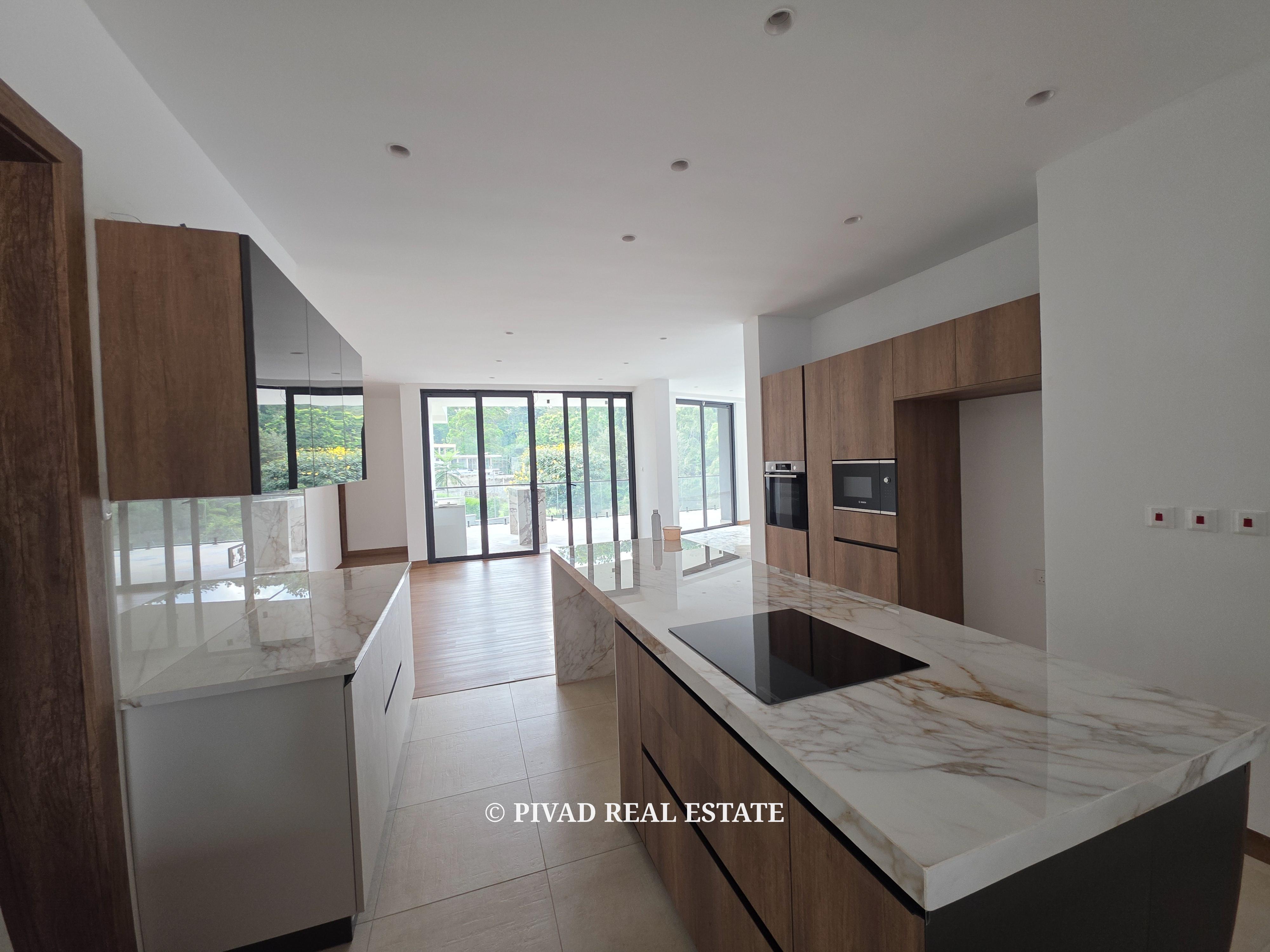 Modern 5 Bedroom House for Sale in Nyari Estate