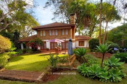 4 Bedroom House Available For Rent in Rosslyn Estate