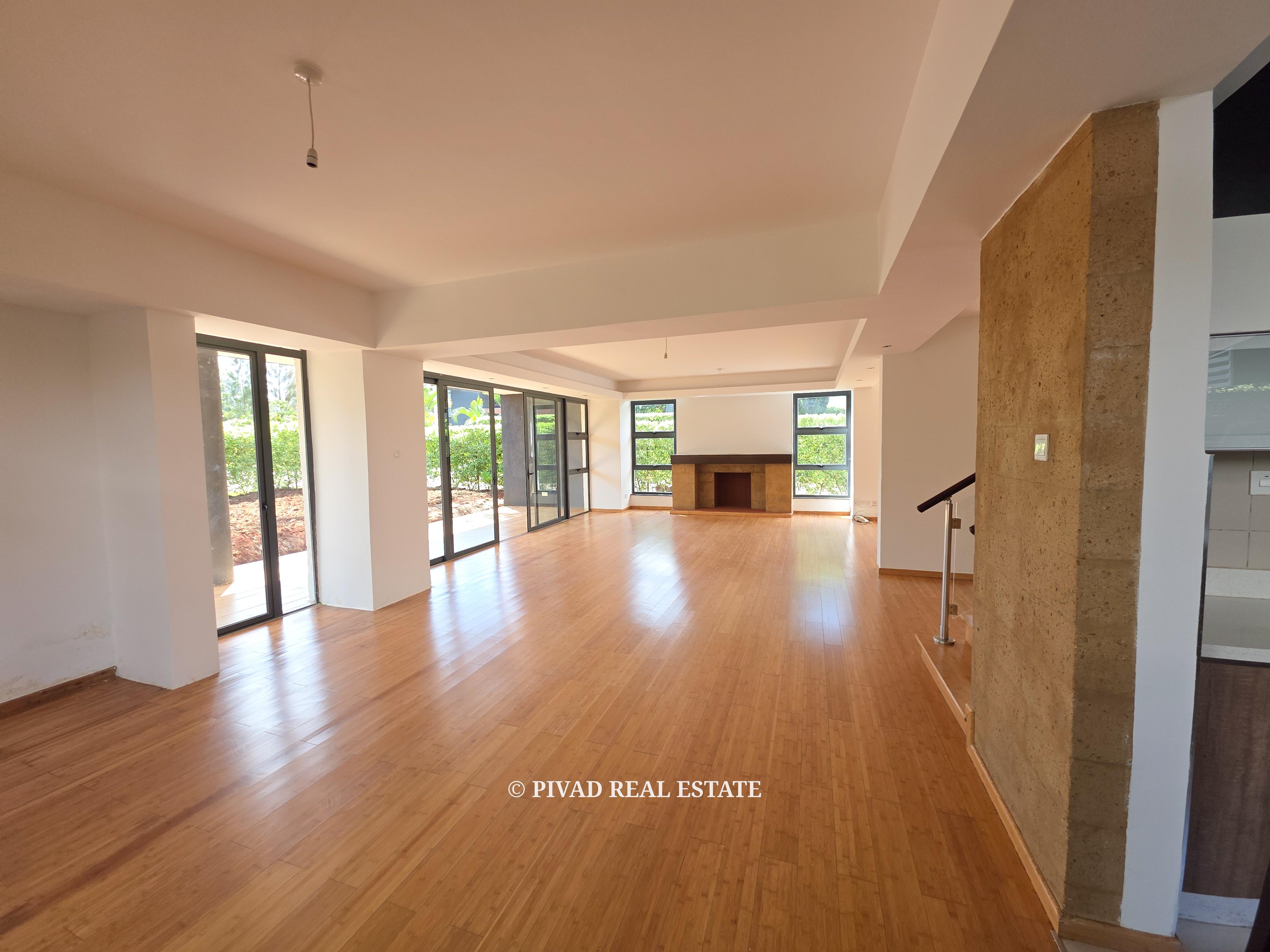 4 Bedroom Townhouse Available For Resale in Garden Estate