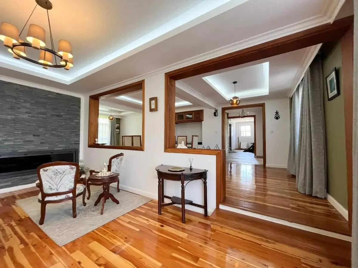 6 Bed House with Staff Quarters in Karen