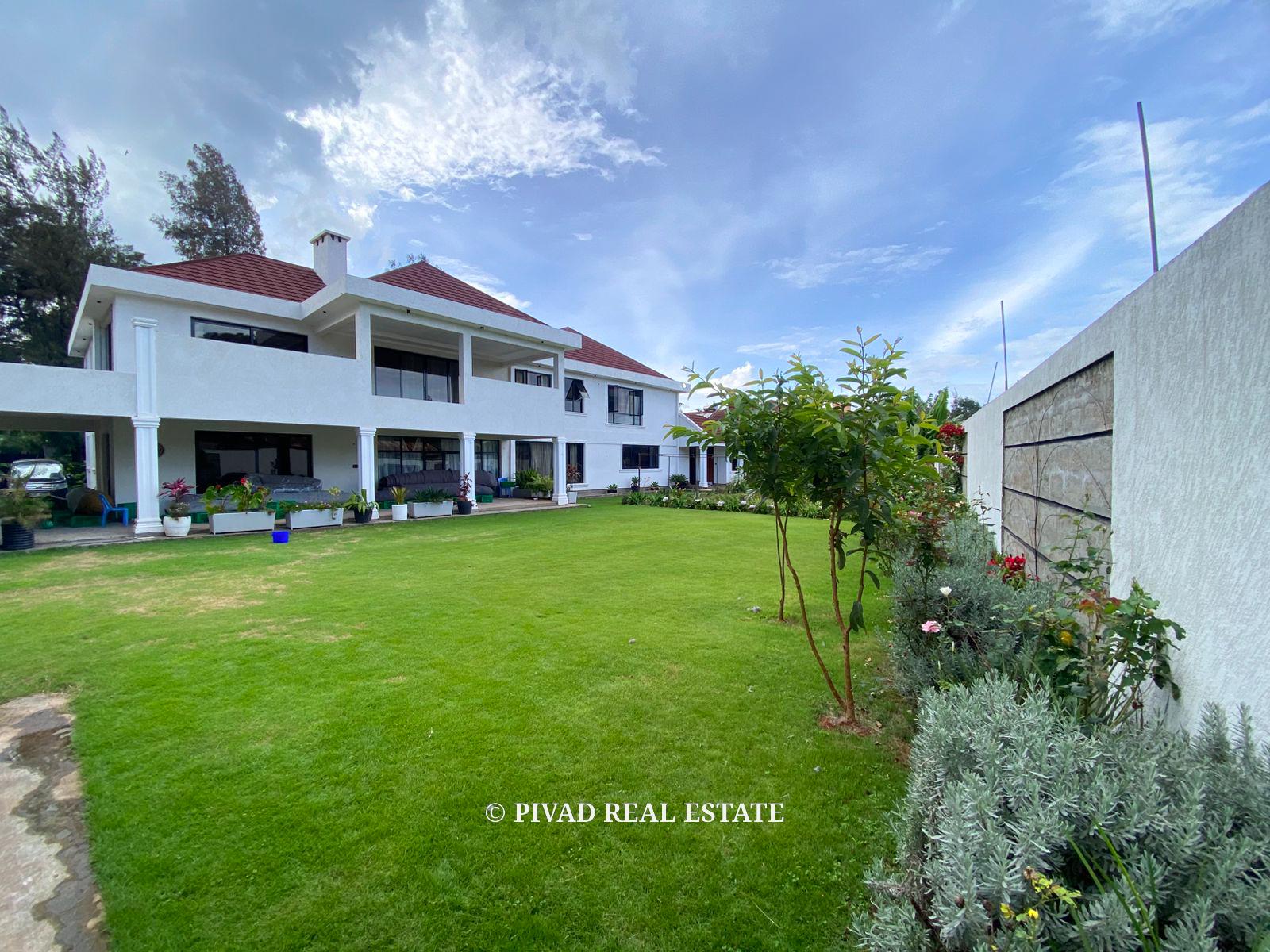 5 Bedroom House Available For Sale - Runda, Evergreen