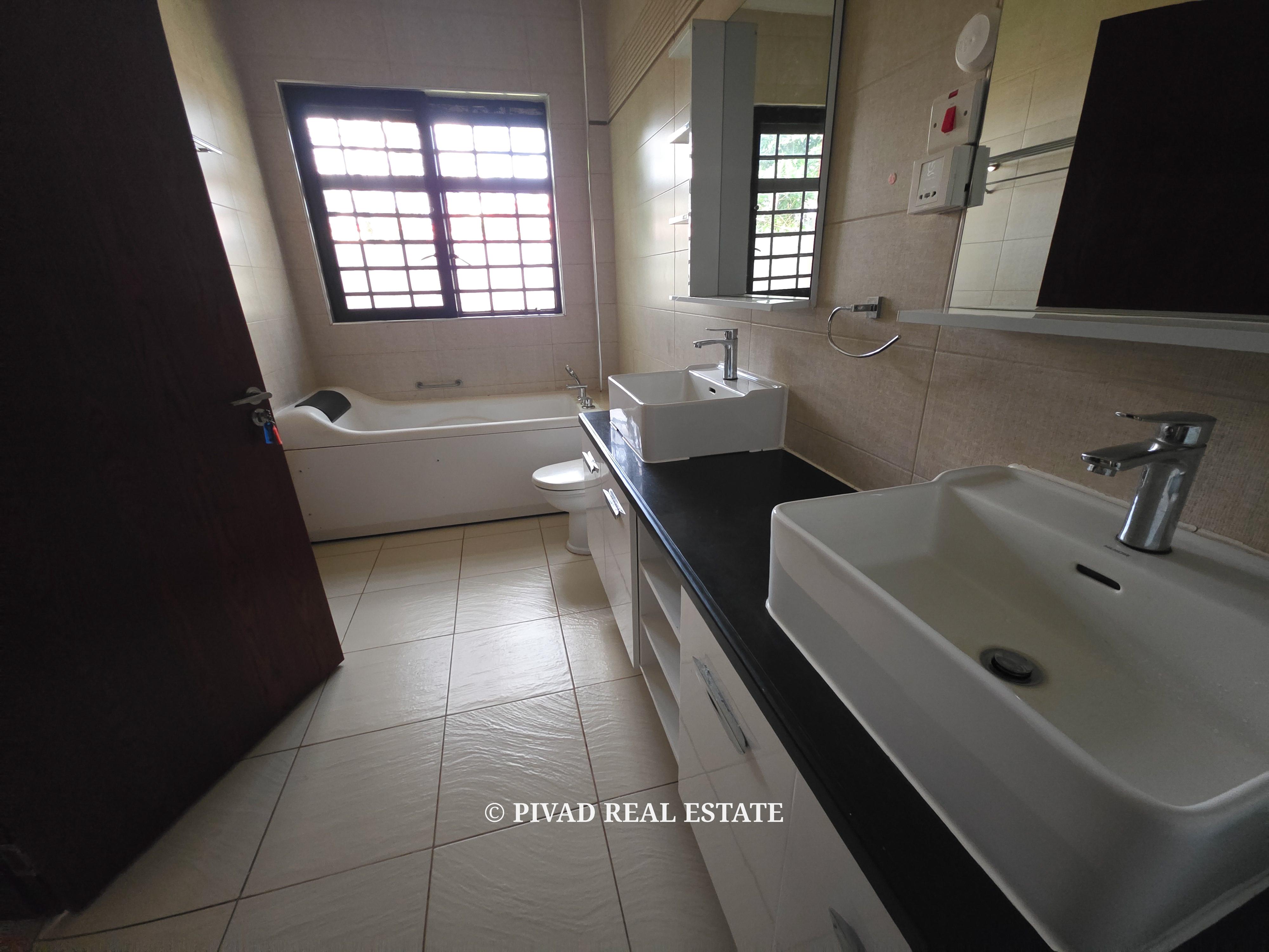 4 Bedroom House Available for Sale - New Runda