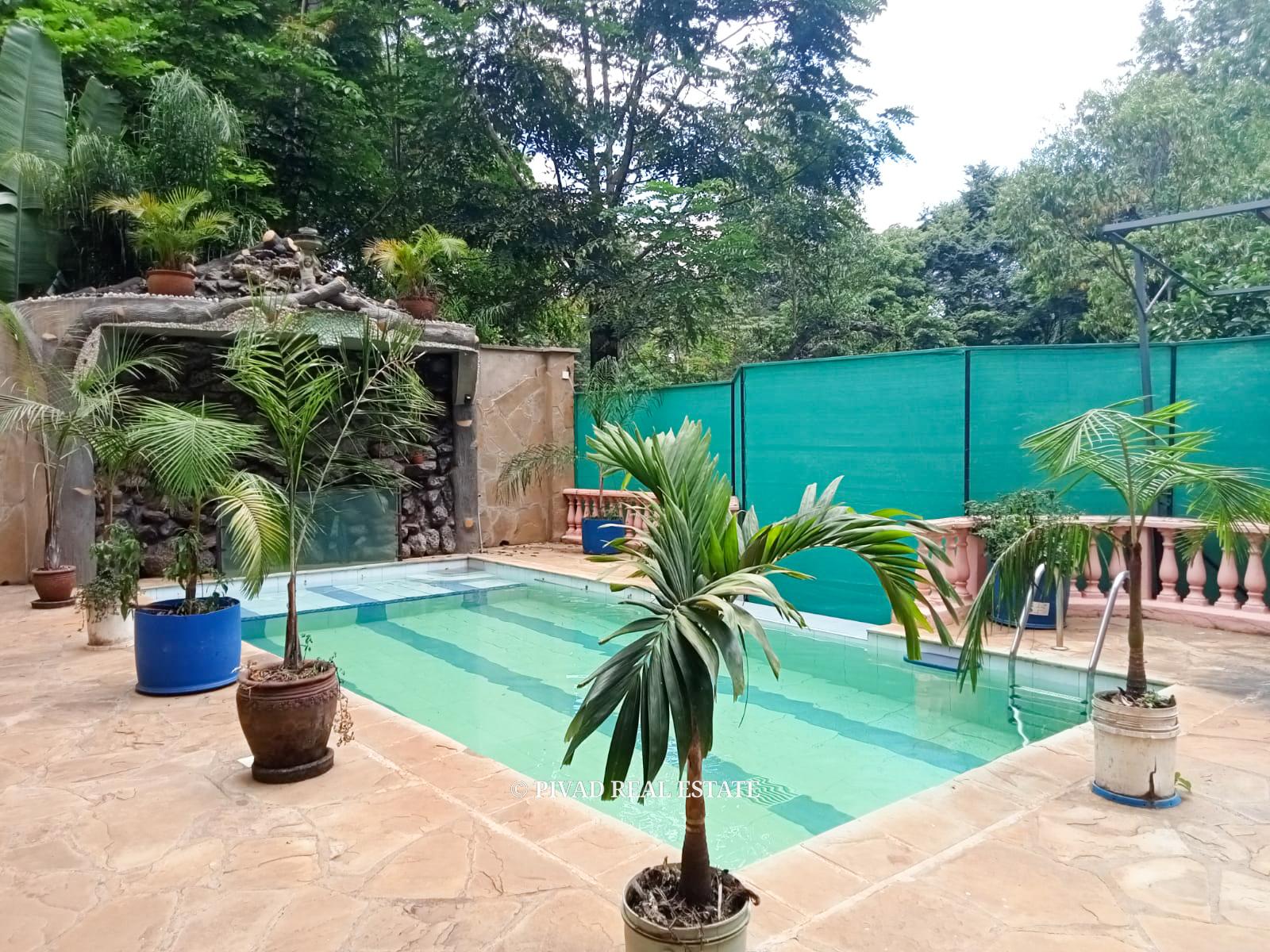 Newly built 4 bedroom Townhouse Available for rent in Spring Valley