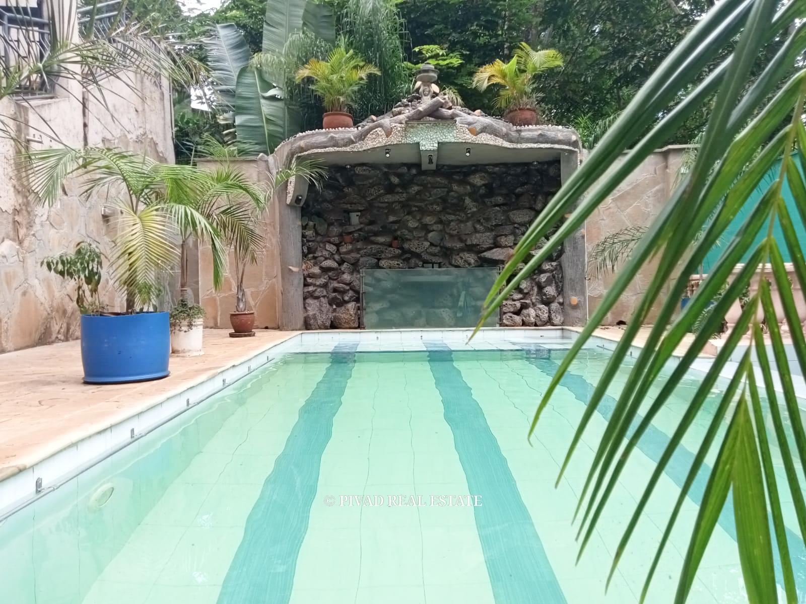 Newly built 4 bedroom Townhouse Available for rent in Spring Valley