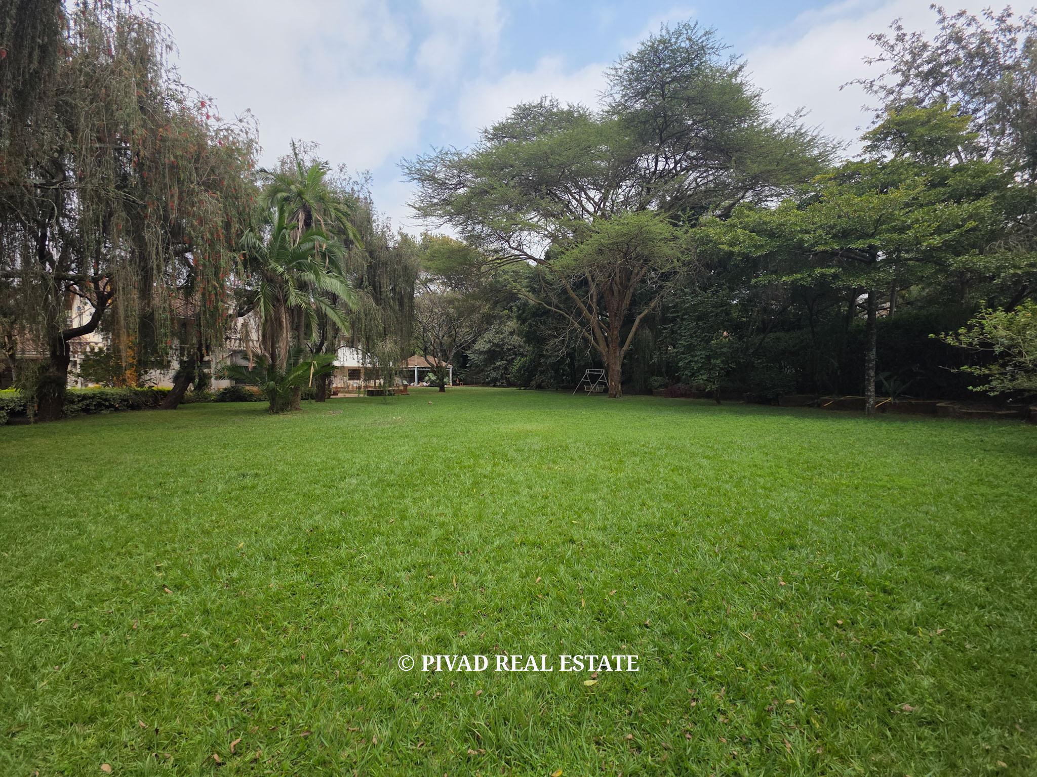 0.75 Acre land for Sale in Riverside Drive