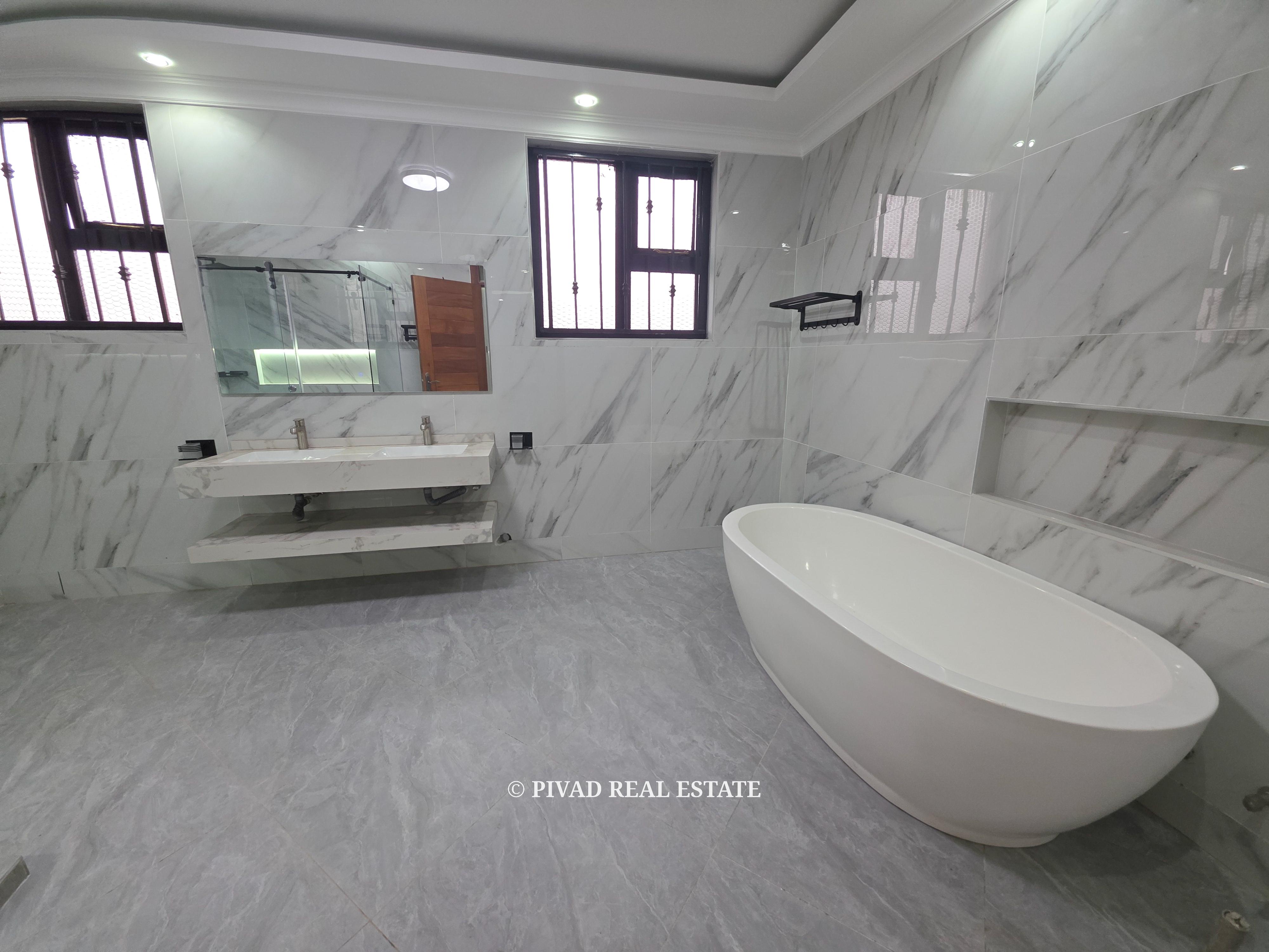 Newly Built 5 Bedroom House available for Sale in Runda Mhasibu