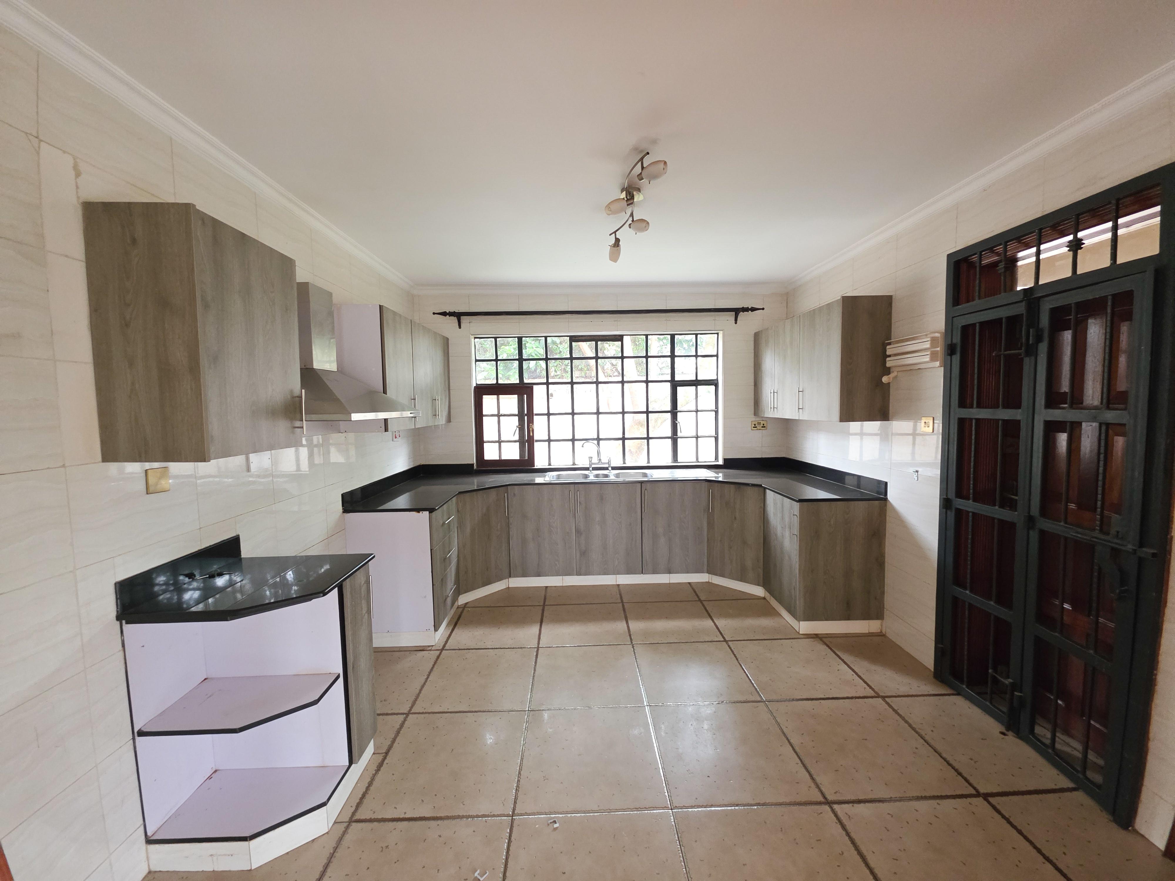 4 bedroom townhouse available for Rent in Kiambu Road