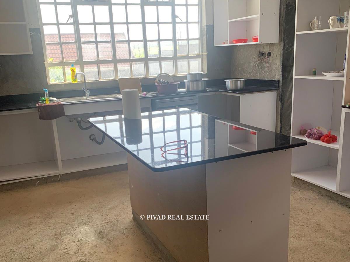 6 Bedroom Available for Sale in Cianda Kiambu