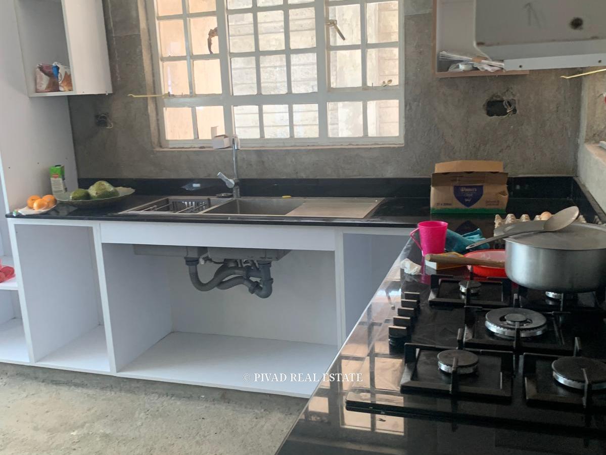 6 Bedroom Available for Sale in Cianda Kiambu